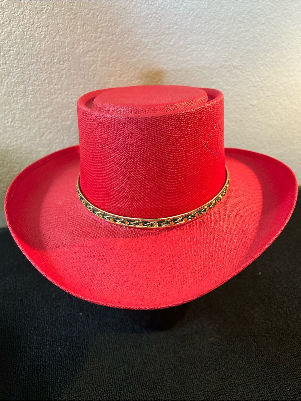 RED Western Express Inc. Cowgirl Hat Size 6 7/8.
